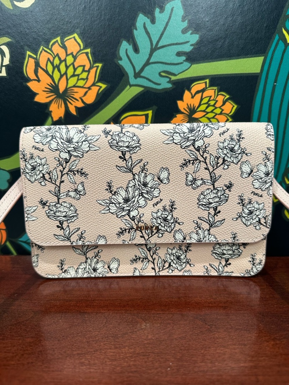 Furla Floral Leather Wallet on Chain / Crossbody Clutch - Picture 3 of 13